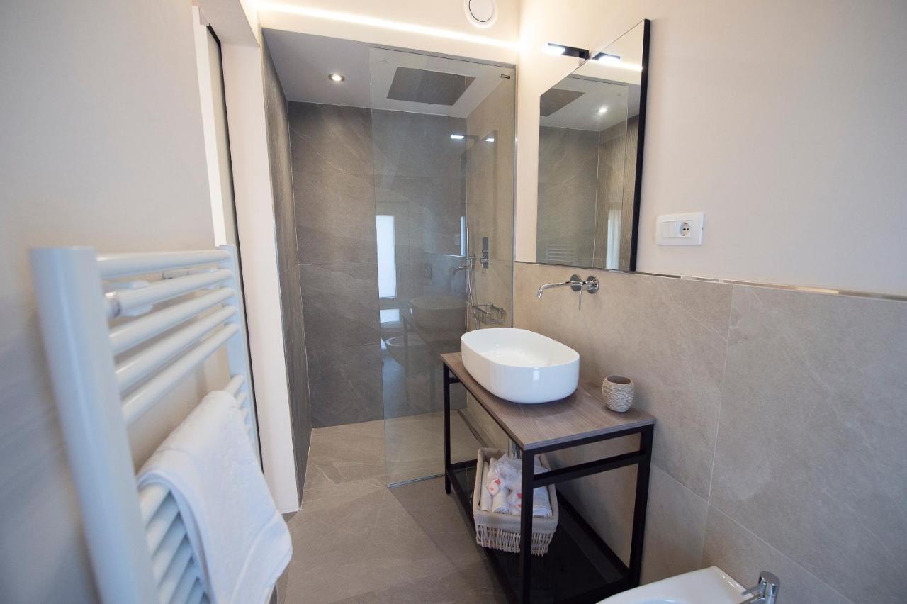 מרינה די קררה Villino Micol Camere A Due Passi Dal Mare מראה חיצוני תמונה
