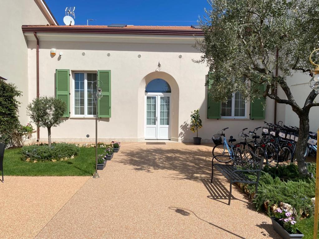 מרינה די קררה Villino Micol Camere A Due Passi Dal Mare מראה חיצוני תמונה
